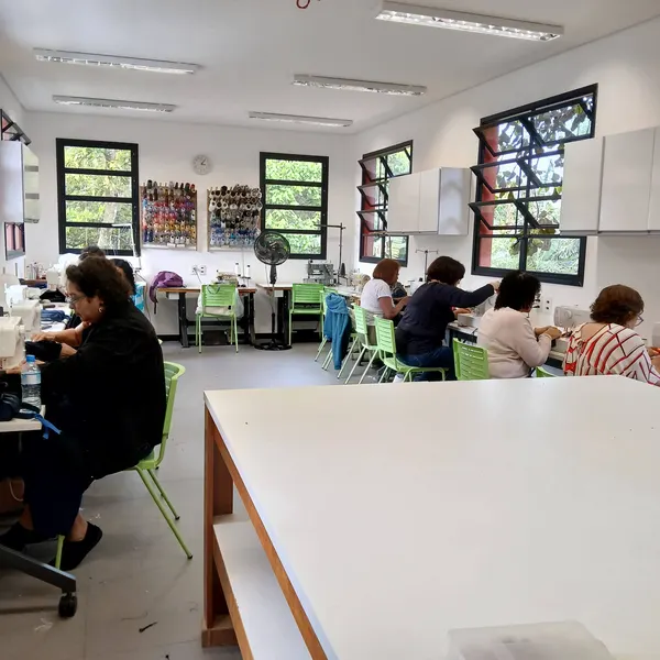 Aula no Centro Santa Marta 55