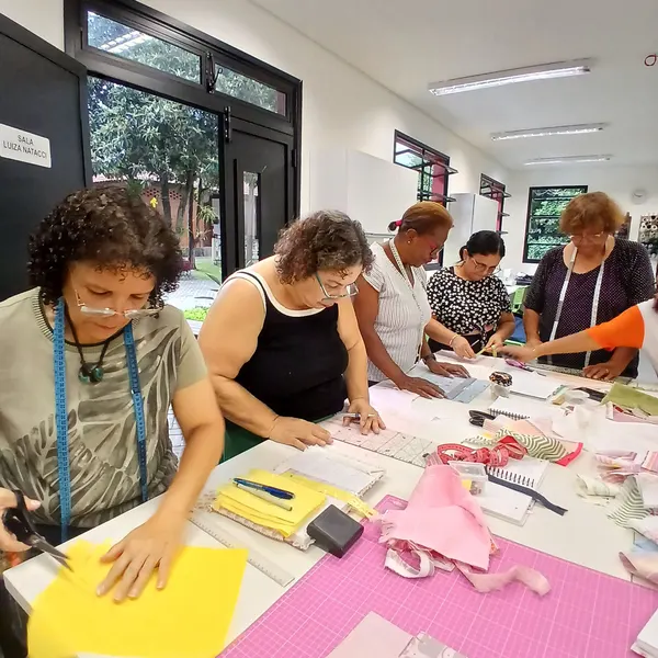 Aula no Centro Santa Marta 82